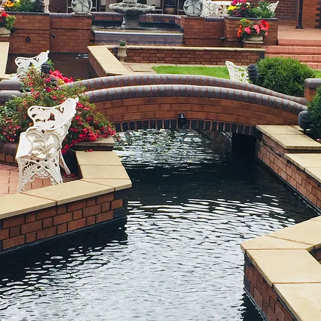 Carter's Pond & Landscape - Landscaping